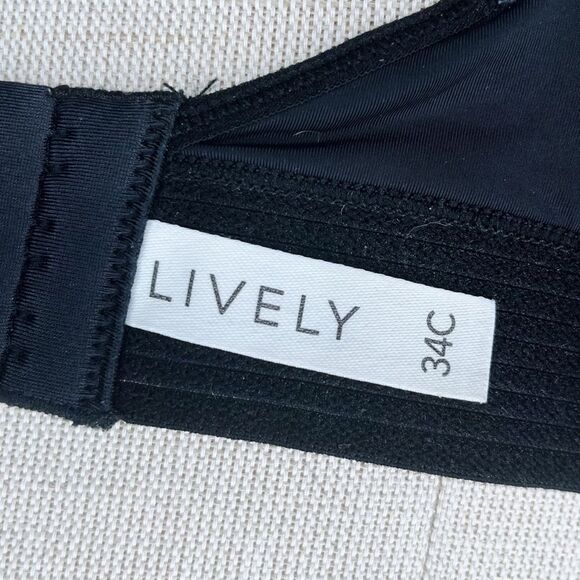 LIVELY The Spacer T-Shirt Bra sz 34C Set of TWO * Gray Black Wireless No Wire - Picture 15 of 15